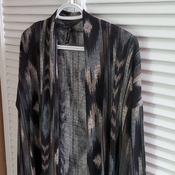 Southwestern Tunic - Picture 2 of 7